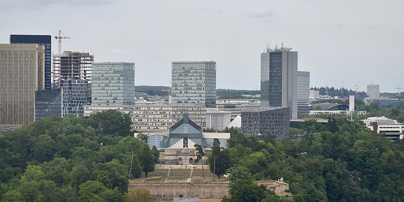 File:Fort Thüngen and Quartier européen Kirchberg, Luxembourgn2019-0 2 sur 1.jpg