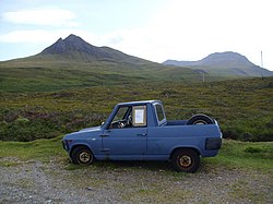 Der Reliant Fox 250px-Fox_at_the_roadside_-_geograph.org.uk_-_1502581