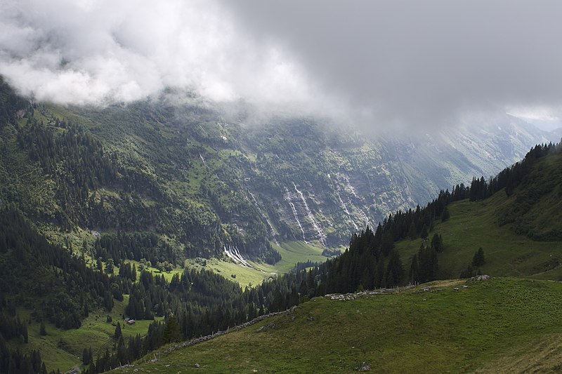 File:From Spycherflue to Tannalp , Switzerland - panoramio (22).jpg