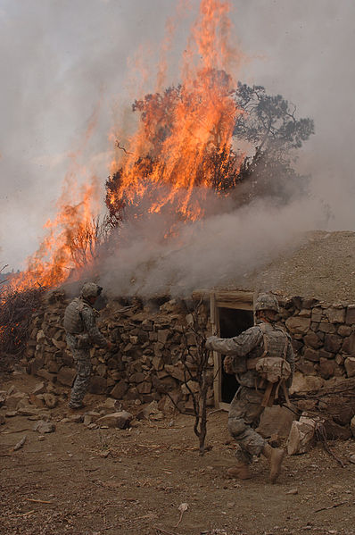 File:GIs burn a suspected Taliban safehouse.jpg