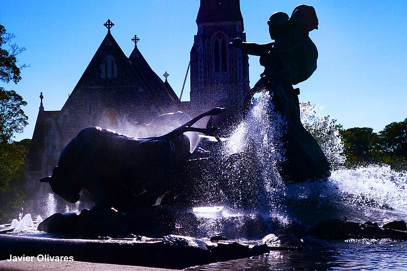 File:Gefion fountain.jpg