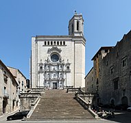 Freitreppe vor der Kathedrale von Girona