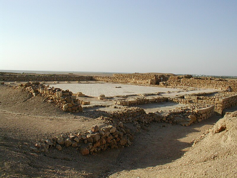 File:Grand Mosque at Banbhore.jpg