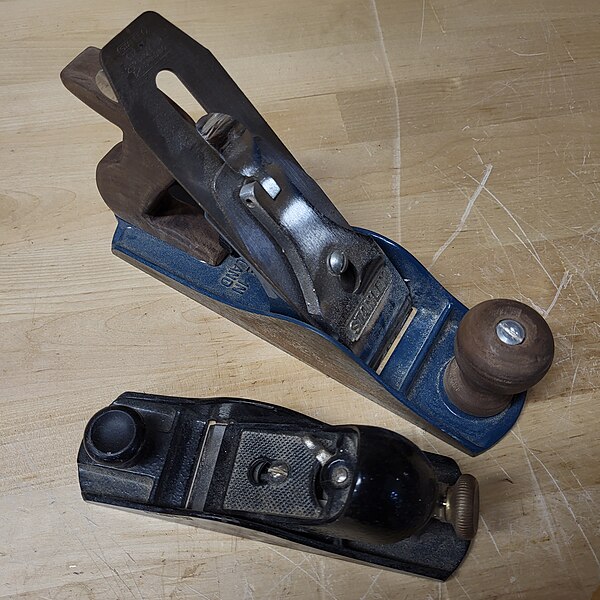 File:Hand planes.jpg