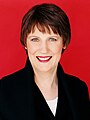 Helen Clark,primera mujer viceprimera ministra (1989); primera mujer elegida primera ministra; segunda mujer primera ministra(1999–2008).[35]​