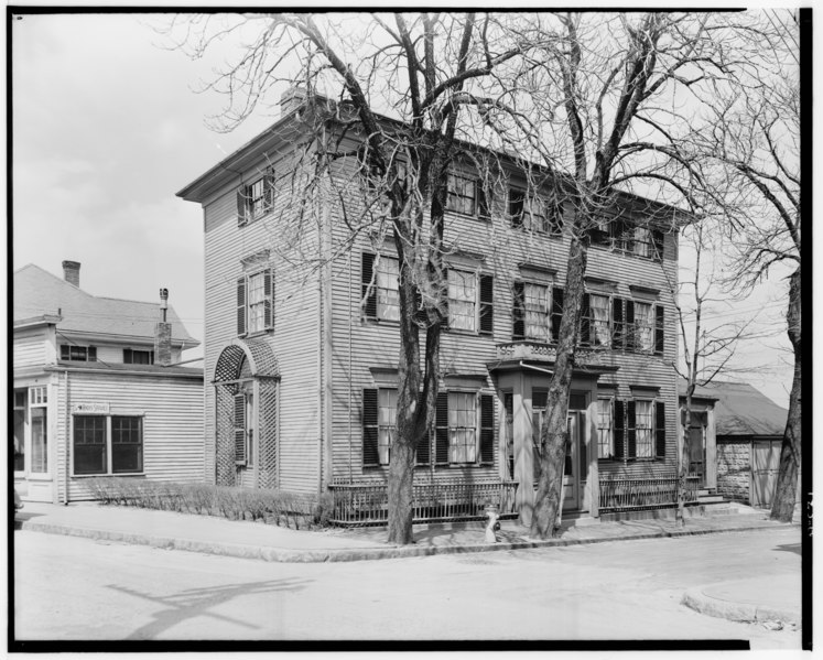 File:Historic American Buildings Survey, Arthur C. Haskell, Photographer. June, 1934. (a) Ext- General view from southeast. - Thibault House, 8 Summer Street, Newburyport, Essex HABS MASS,5-NEWBP,20-1.tif