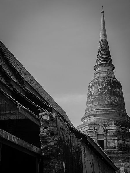 File:Historic City of Ayutthaya Temples.jpg