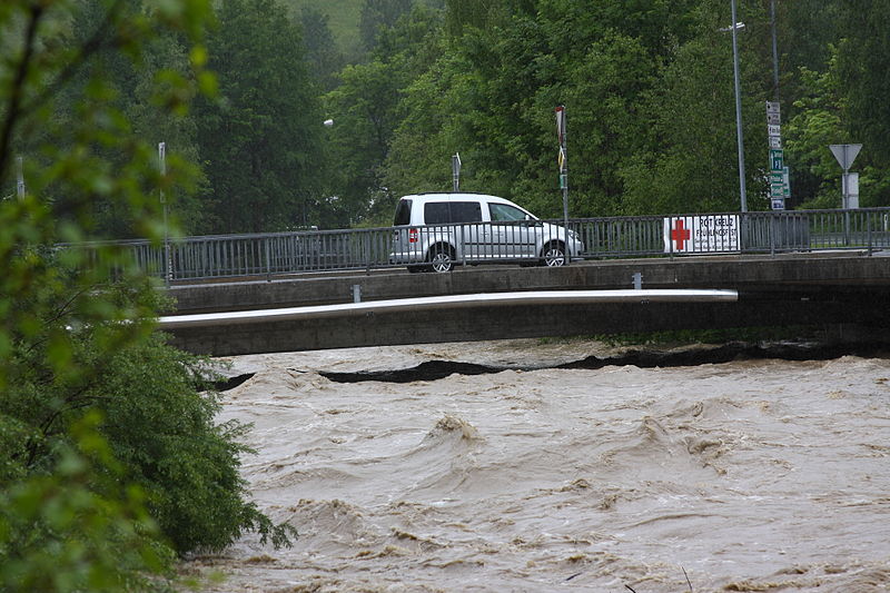 File:Hochwasser enns schladming 4761 13-06-02.JPG