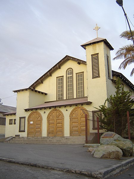 File:Iglesia 01.JPG