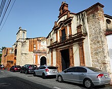 Chapel of la Tercera Orden Dominica (the right) Iglesia y Convento Dominicos CCSD 07 2018 0485.jpg