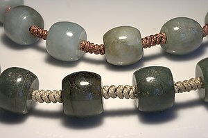 Jade: Etymologie, Bildung und Fundorte, Geschichte und Kulturgeschichte