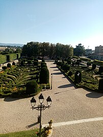 Jardin à la française depuis le 1er étage du musée Goya.