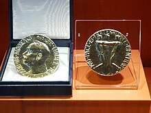 Obverse and reverse of the Nobel Peace Prize Medal Jimmy Carter Library and Museum 145.JPG