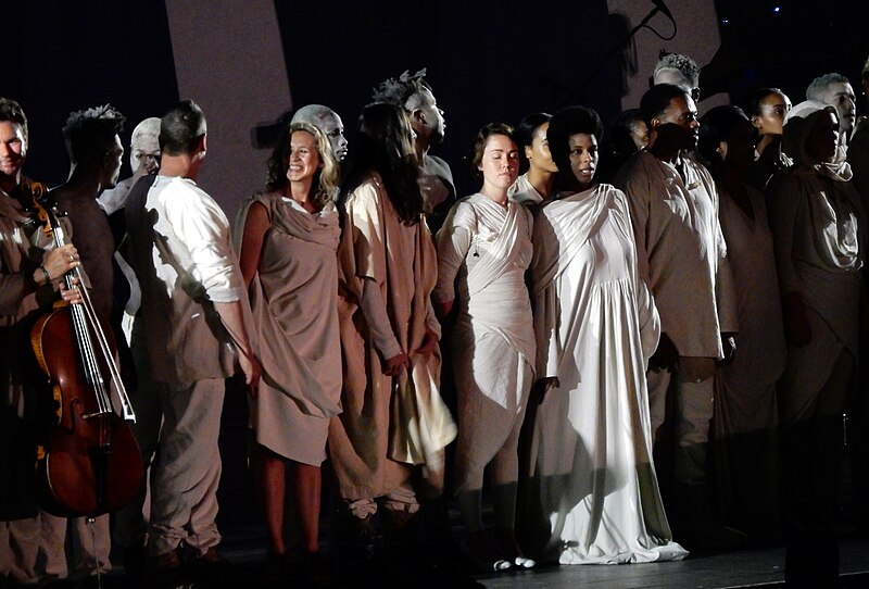 File:Kanye West's 808s & Heartbreak @ The Hollywood Bowl - Night 1 (09-25-15) (21746296841).jpg