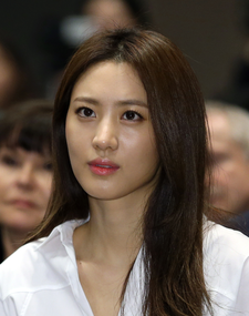 Claudia Kim (2014)