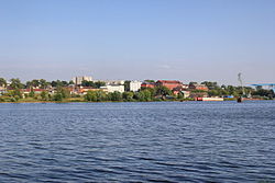 Pohled na město přes řeku Kostromu