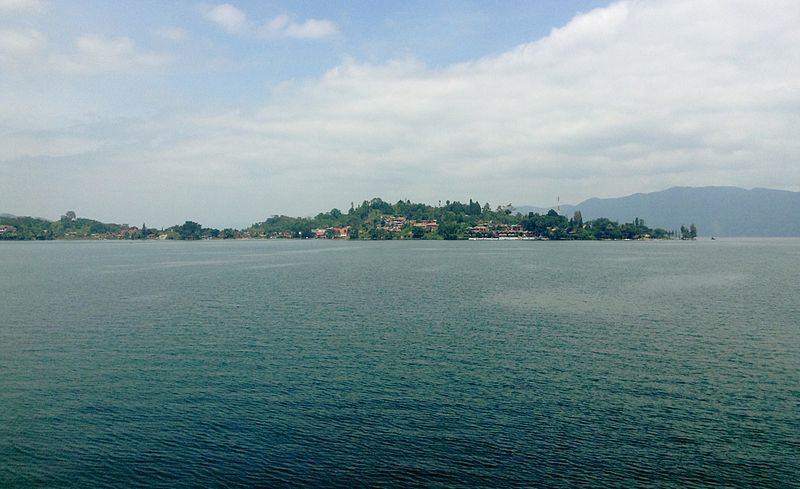 File:Lake Toba; View of Tuktuk from Lake Toba 01.JPG