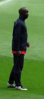 Diarra training during his time at Arsenal.