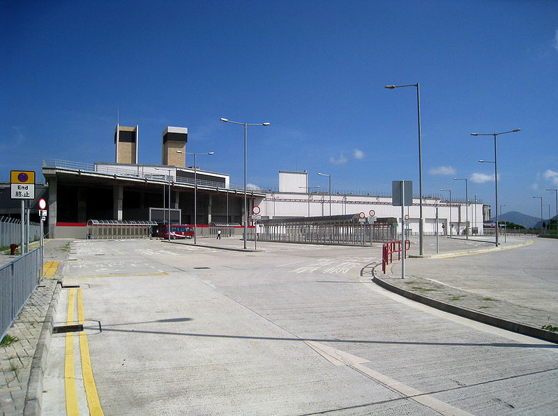 File:Lohas Park Public Transport Interchange 200908.jpg