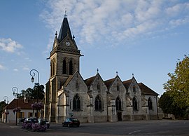 Lusigny-sur-Barse'deki kilise