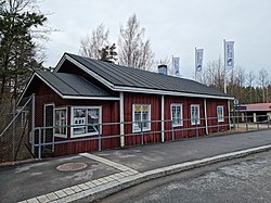 Malmars Tavern (Malmarsin krouvi) in Hakkila, Vantaa, Finland, 2021.jpg