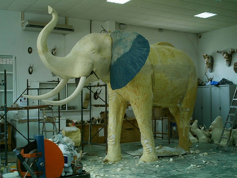 File:Maniquielefante.JPG