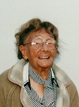Margarete Schütte-Lihotzky 1997.jpg