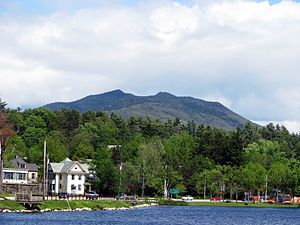 McKenzie Mountain vom Saranac Lake.jpg