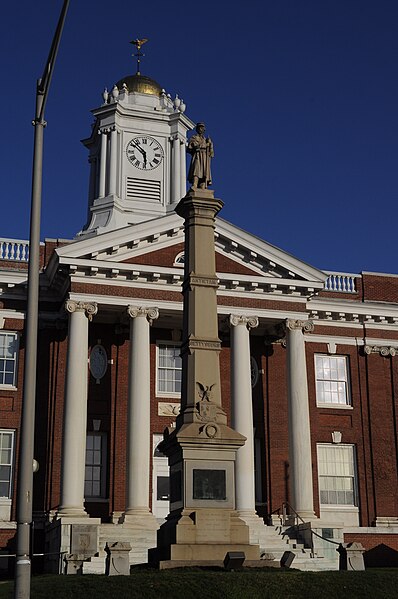 File:Meriden, CT - City Hall and Soldiers Monument 01.jpg