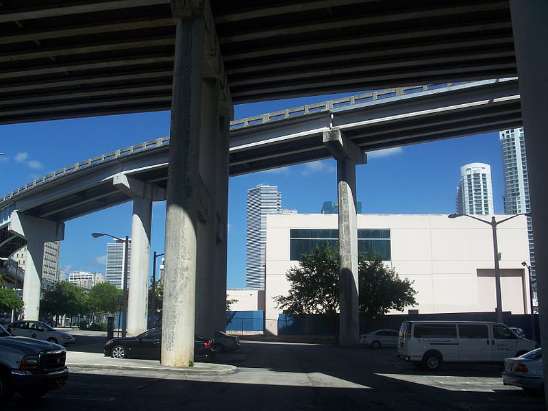 File:Miami FL I-95 downtown under01.jpg