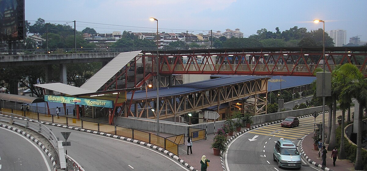 Mid Valley Komuter station - Wikipedia