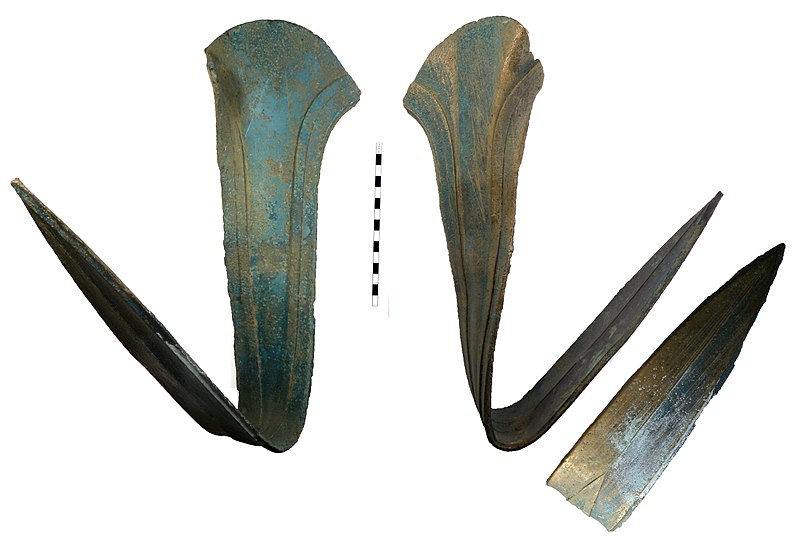 File:Middle Bronze Age ceremonial Dirk (FindID 551682).jpg