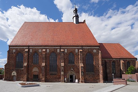 Moenchenkirche.Jueterbog.Ansicht.von.Sueden