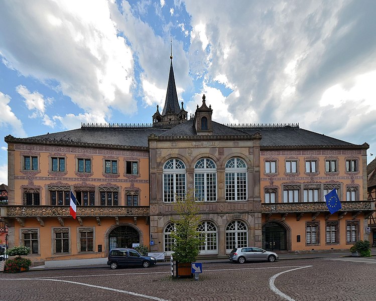 File:Obernai (Bas-Rhin) - Hôtel de ville - 51191671869.jpg