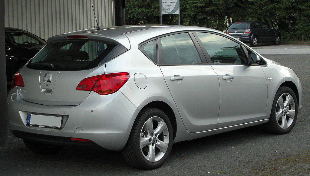 File:Opel Astra J rear 20100808.jpg - Wikimedia Commons