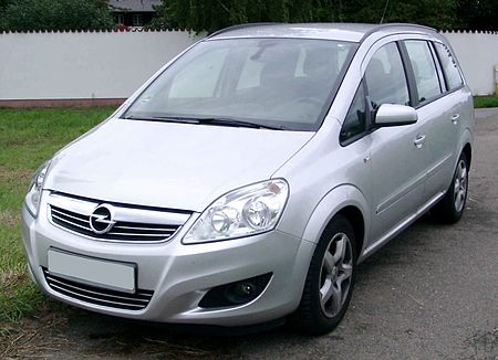 ไฟล์:Opel_Zafira_front_20080906.jpg