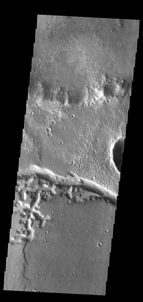 File:PIA21324 - Nirgal Vallis.jpg