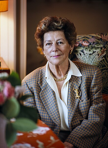 File:Patricia-Seppala-1995.jpg