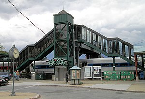 Peekskill railroad station crossover.jpg