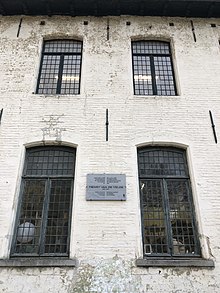 Plaquette aan Henry Van de Velde.jpg