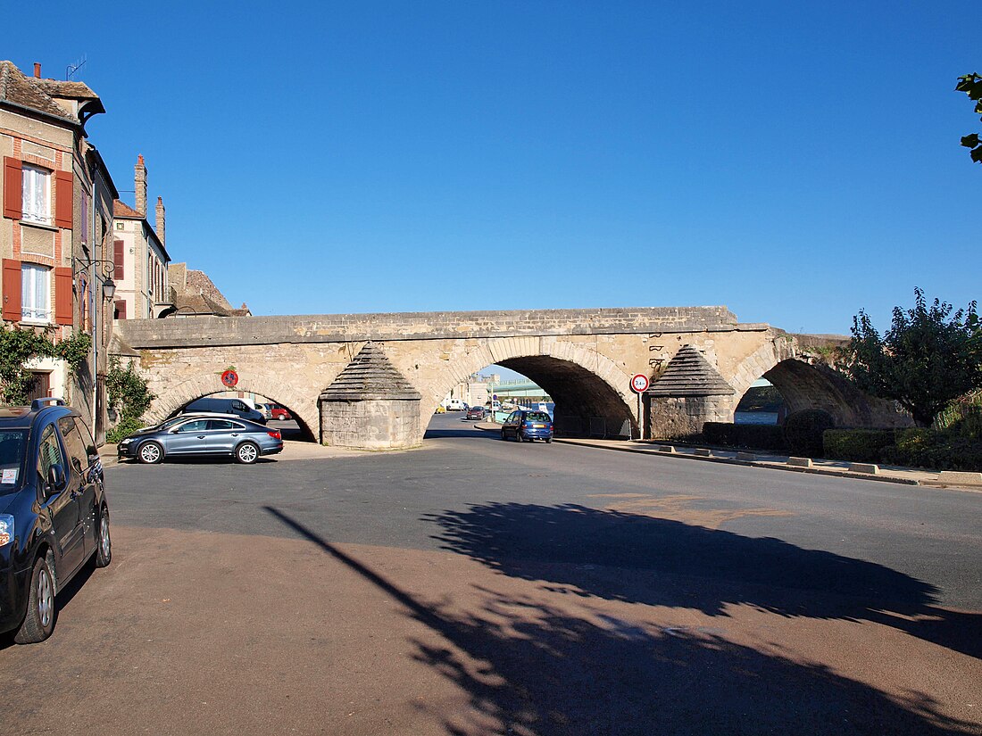 Vieux pont (Pont-sur-Yonne)