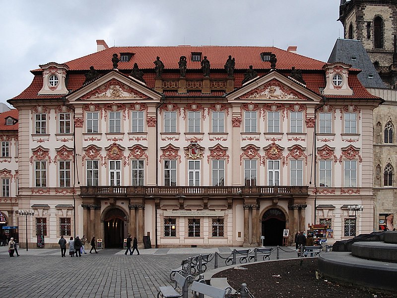 File:Prague Palace Kinsky PC.jpg