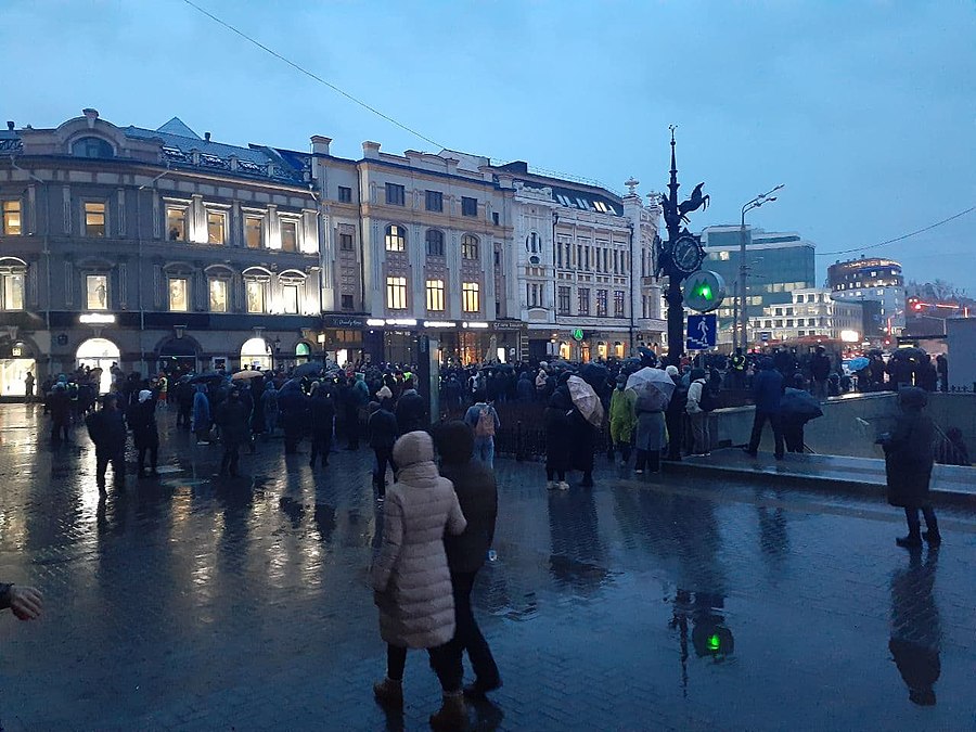 Разгар митинга на Баумана