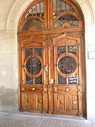 Puerta en la plaza del Castillo