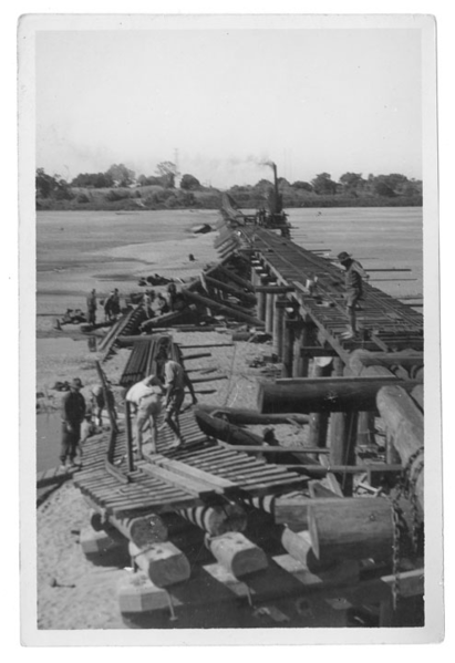 File:Queensland State Archives 6413 Burdekin River Bridge Flood Damage Repair NCL 29 October 1940.png