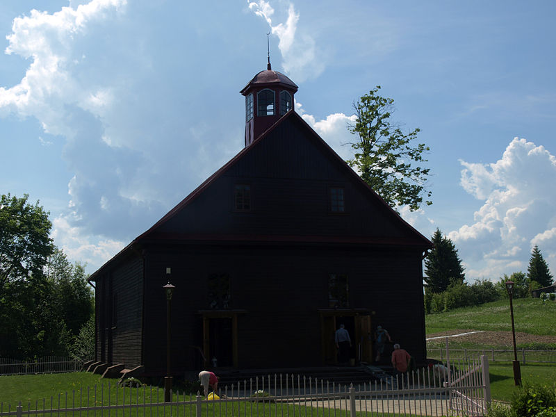 File:Raiziai mosque.jpg