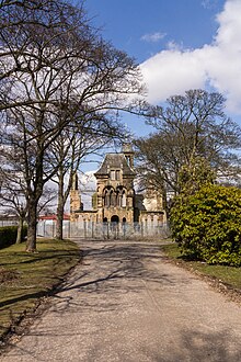 Royal Scottish National Hospital, Hauptblock.jpg