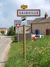 Indgang til Sainville via afdelingsvejen 17.