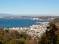 東2峰広場から見た葉山の町並み