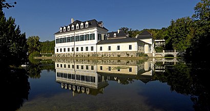 So kommt man zu Schloss Laudon mit den Öffentlichen - Mehr zum Ort Hier